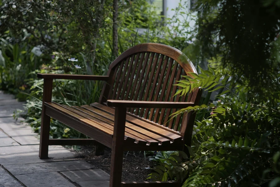 Handicraft wooden chair 8